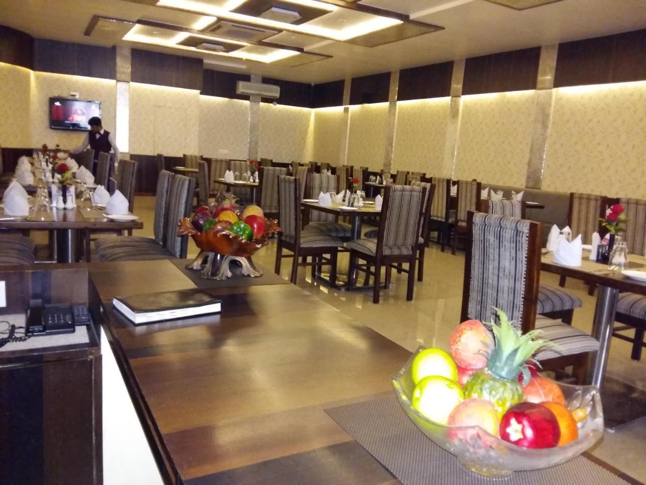 Hotel Simran Raipur  Bagian luar foto