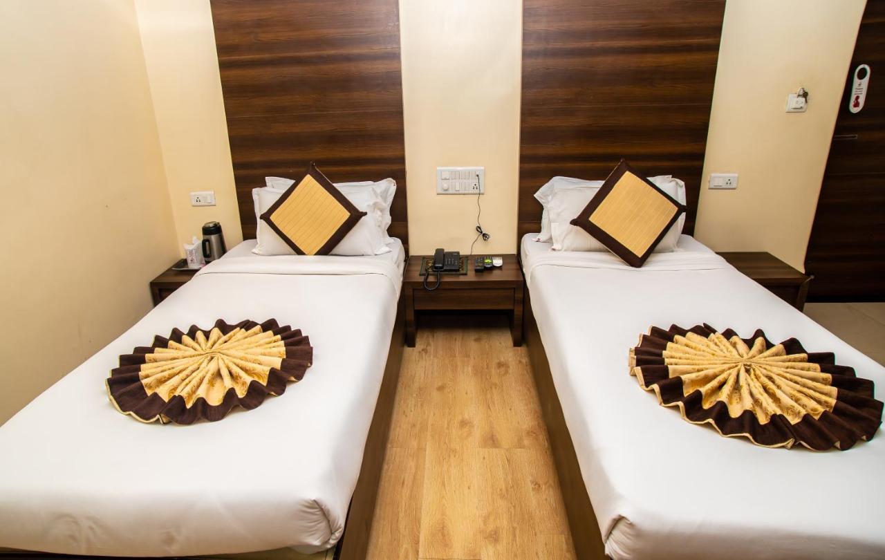 Hotel Simran Raipur  Bagian luar foto